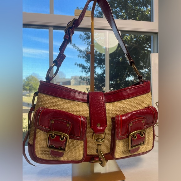 Coach Y2K Legacy Buckle Straw Shoulder Bag with Red Patent Leather Trim - Picture 3 of 17